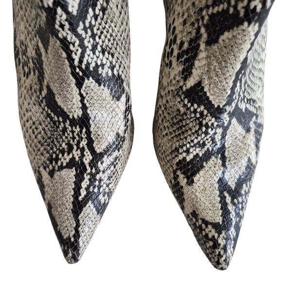 Schutz Bette Genuine Leather Snake Ankle Booties Low Heel Cream/Black Size 9.5 B - Picture 10 of 15